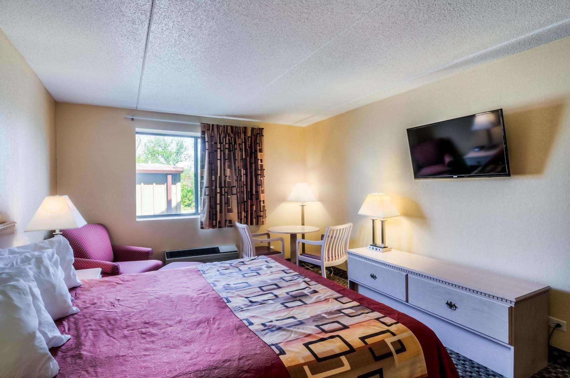 Red Roof Inn Palatine Ngoại thất bức ảnh