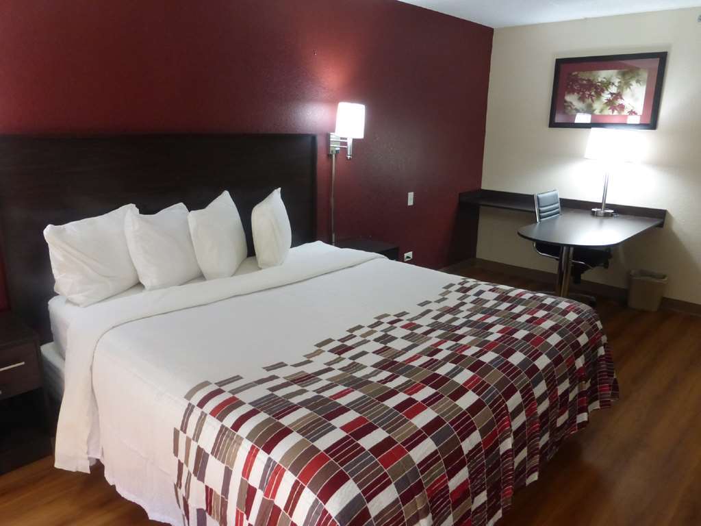 Red Roof Inn Palatine Phòng bức ảnh