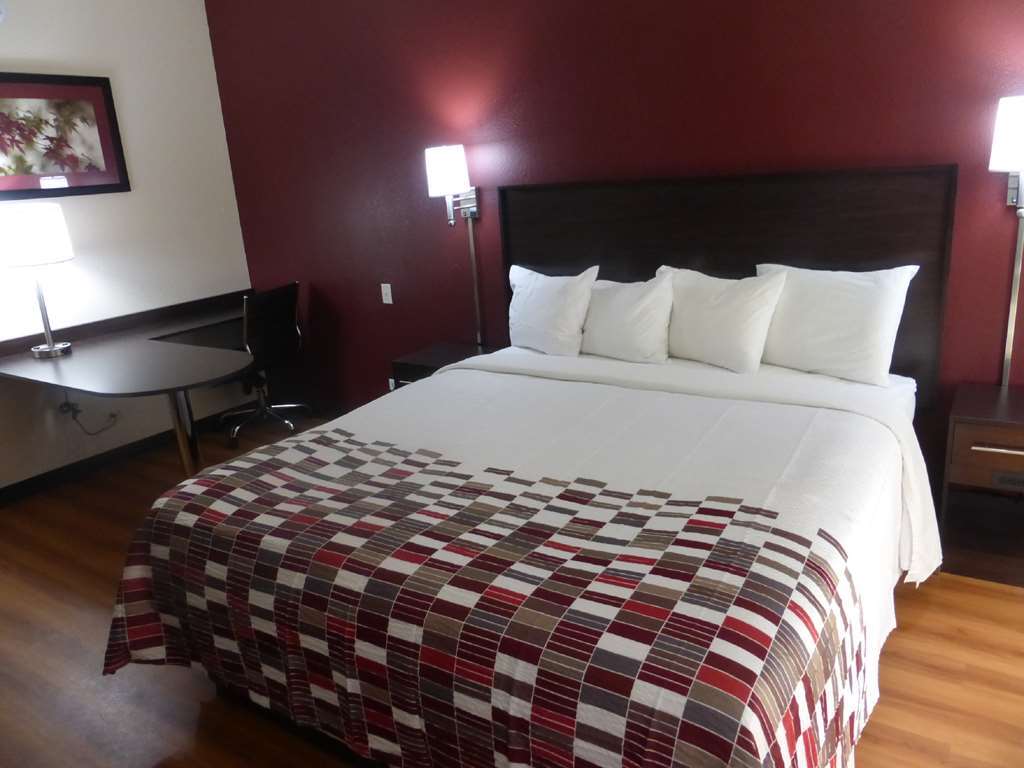 Red Roof Inn Palatine Phòng bức ảnh