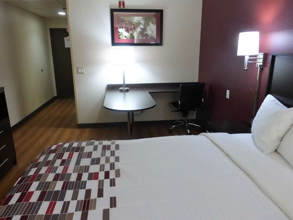 Red Roof Inn Palatine Phòng bức ảnh